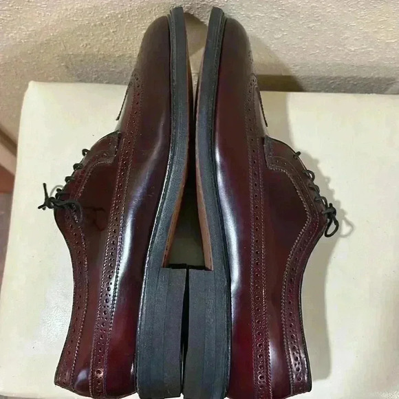 Stuart McGuire Chestnut Oxfords - Picture 9 of 11